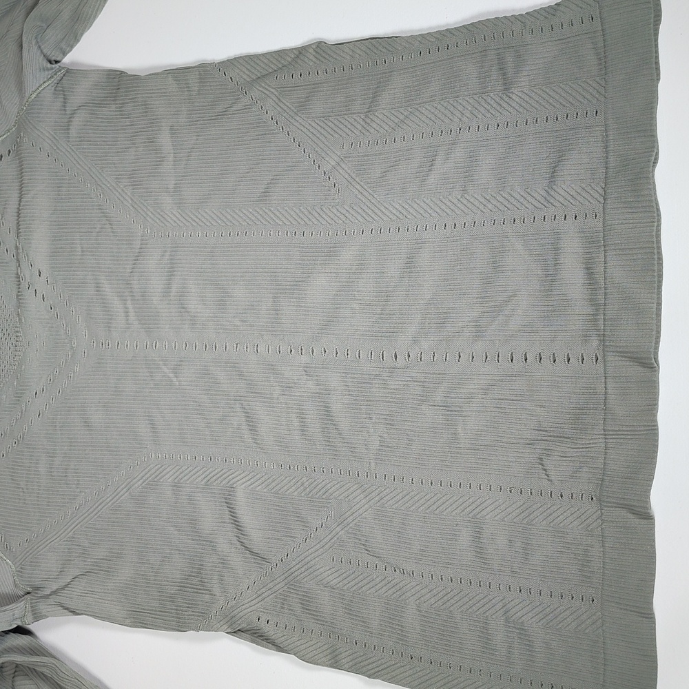 Athleta Oxygen top in laurel olive green long sleeve M - Picture 6 of 9